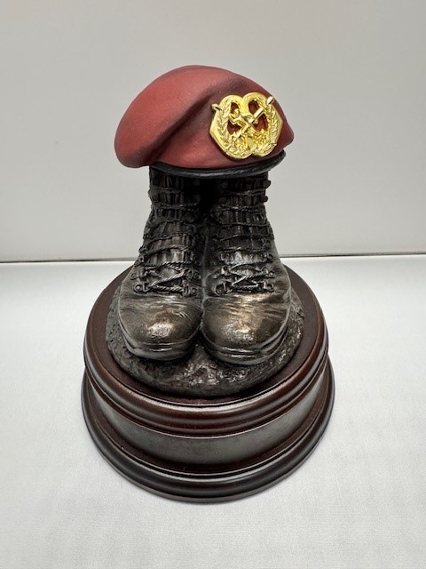 Boots and Beret Sportinstructeur LMB Gravure