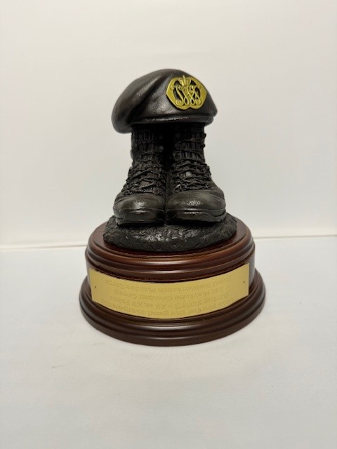 Boots and Beret 44 Painfbat RI PJWF Gravure